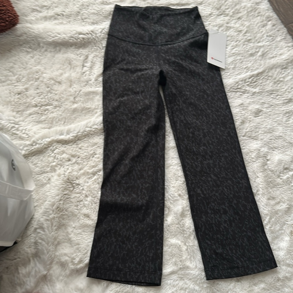 Lululemon Black High-Rise Capri Pants